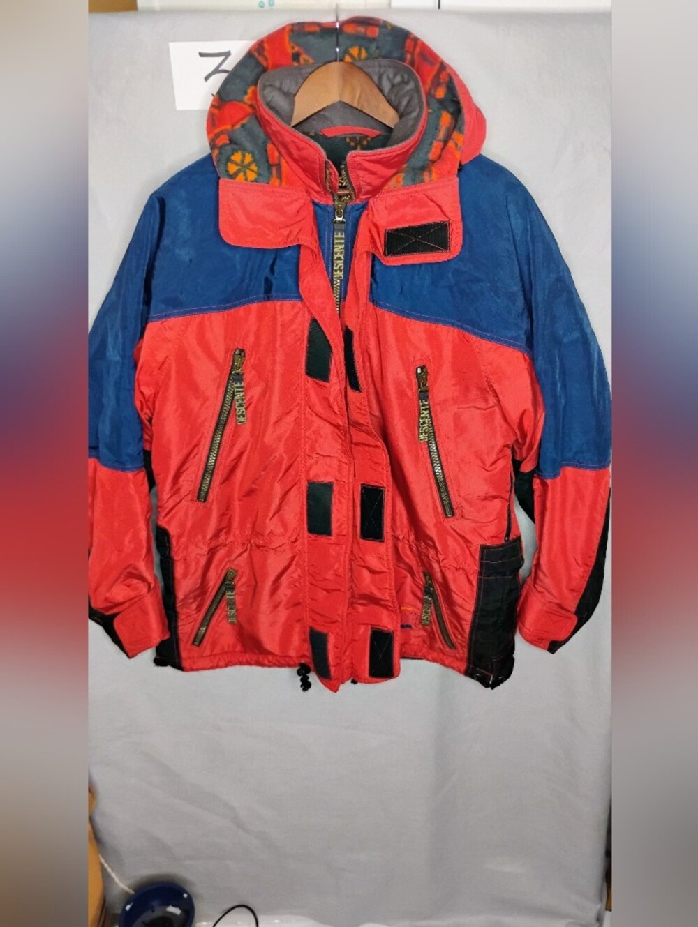 Vintage Descente Large Spellout Mens Ski Jacket Size US L Hooded Full Zip